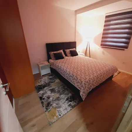 M&g Apartment *